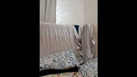 houda_ha @ stripchat on 20251121