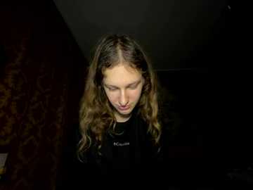 eva_angel3 @ stripchat on 20251122