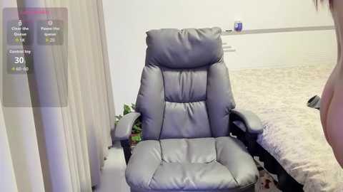 h_2005 @ stripchat on 20251122