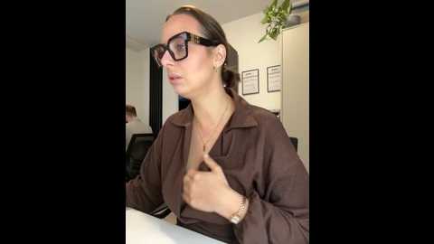 hii_lolla @ stripchat on 20251122