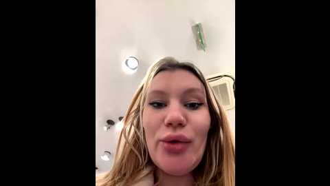 justmilaa @ stripchat on 20251122