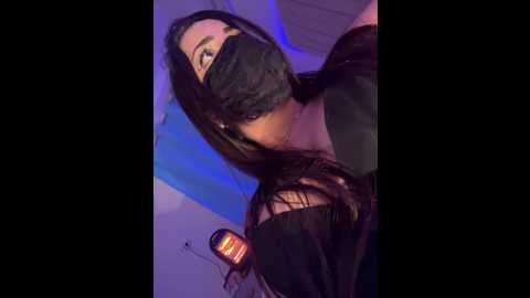 lola_bee @ stripchat on 20251122