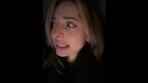 loraadoll @ stripchat on 20251122