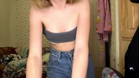 melaineaytes @ stripchat on 20251122