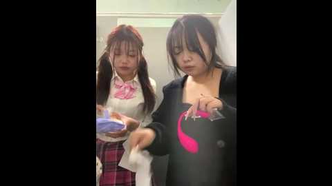 xixi_281 @ stripchat on 20251122