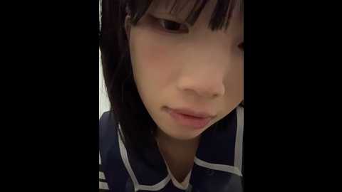 yiyi_707 @ stripchat on 20251122