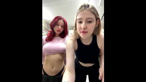 cum_girlss @ stripchat on 20251123