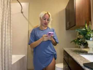 girlfriendmissy @ stripchat on 20251123
