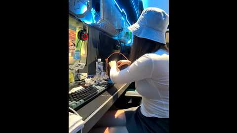 nideanbaby @ stripchat on 20251123