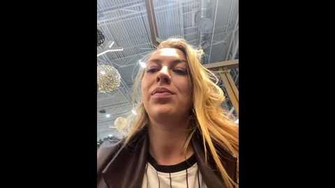 sweet___emily @ stripchat on 20251123