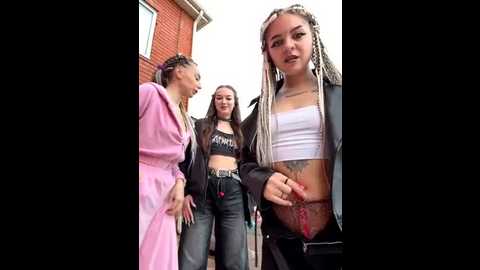 twixcouple @ stripchat on 20251123