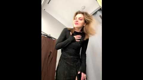 valenciashock @ stripchat on 20251123