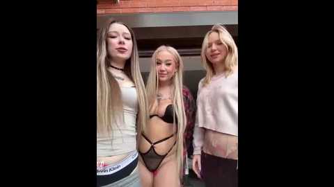 rolldolls @ stripchat on 20251124