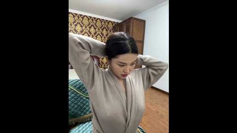 zhenzhen666 @ stripchat on 20251124