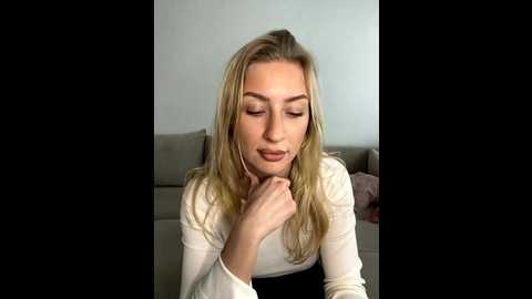 belle98 @ stripchat on 20251125