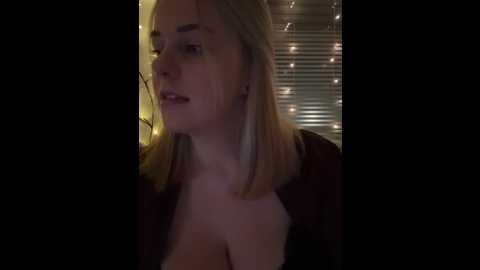 lisaxtra @ stripchat on 20251125