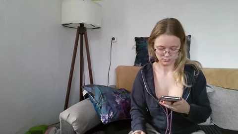 little_leni @ stripchat on 20251125