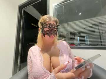 loredanaa_a @ stripchat on 20251125