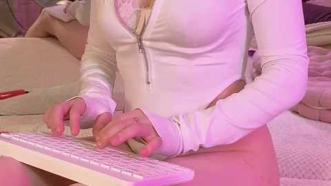 mila_wxw @ stripchat on 20251125