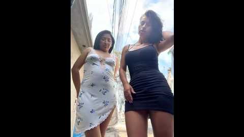 sexi_noemi @ stripchat on 20251125