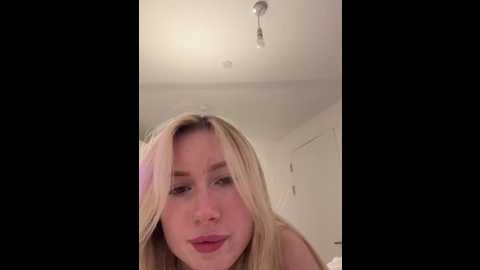 sexysaraxxoo @ stripchat on 20251125