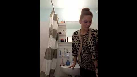 slimbellaa @ stripchat on 20251125