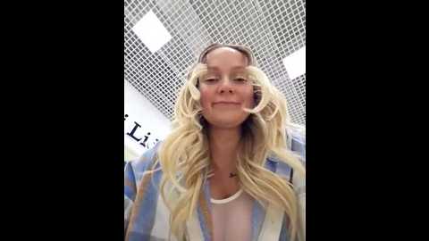 bondgirl_013 @ stripchat on 20251126