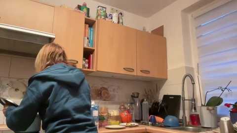 s_te_fan_i @ stripchat on 20251126