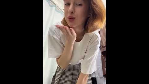 hani_obsessed @ stripchat on 20251127