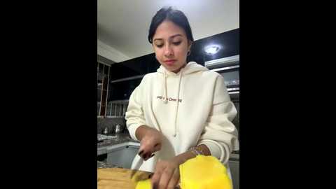 lynn9000 @ stripchat on 20251127