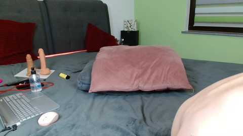 malvinawild @ stripchat on 20251127