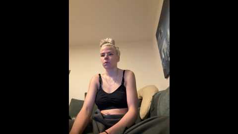 blondiejujuvibe @ stripchat on 20251128