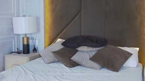 evelyn_neal @ stripchat on 20251128