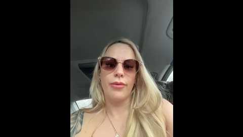 june695_ @ stripchat on 20251128