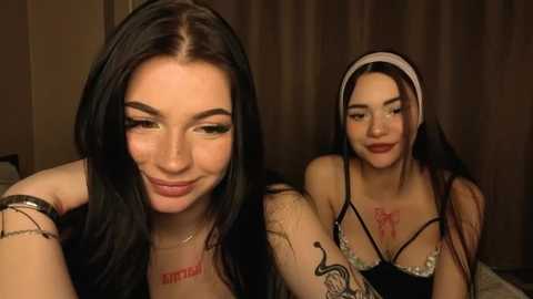 lisaanddenis @ stripchat on 20251128