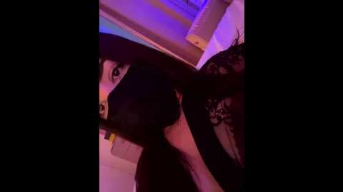 lola_bee @ stripchat on 20251128