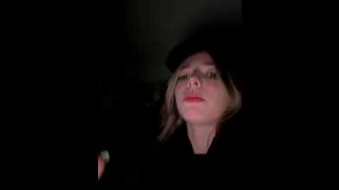 loraadoll @ stripchat on 20251128