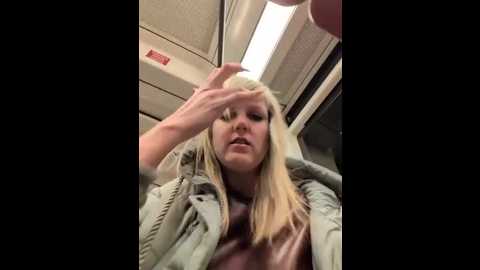 sexybiene969 @ stripchat on 20251128