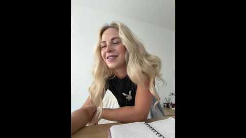 streetdoll @ stripchat on 20251128