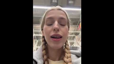 kira_mia @ stripchat on 20251129