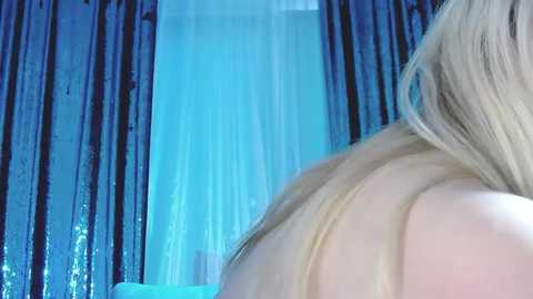 madam_evi @ stripchat on 20251129