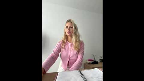 streetdoll @ stripchat on 20251129