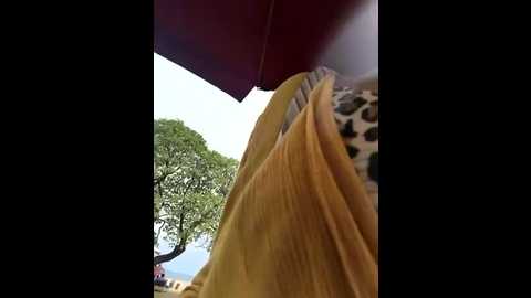 beverly_hillls @ stripchat on 20251130