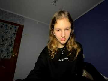 eva_angel3 @ stripchat on 20251130