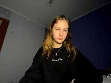 eva_angel3 @ stripchat on 20251130