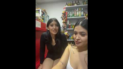 sara_fun @ stripchat on 20251130