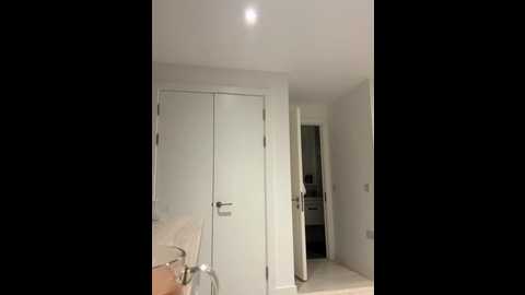 sexysaraxxoo @ stripchat on 20251130