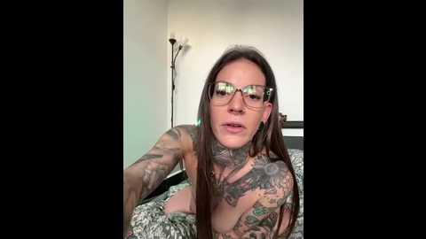 brownieyqueen @ stripchat on 20251201