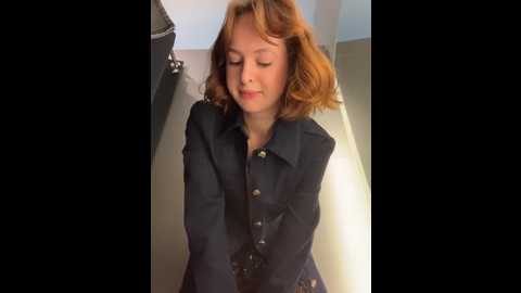 hani_obsessed @ stripchat on 20251201