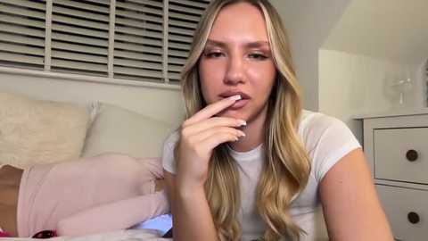 mariareevx @ stripchat on 20251201